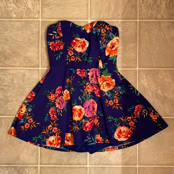 bailey blue Dresses & Skirts - 3 for $15! Floral Romper